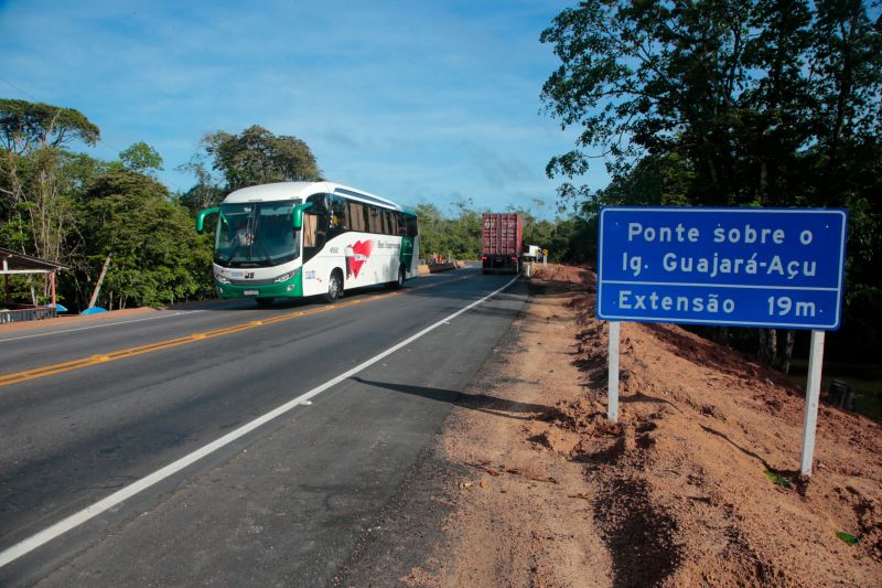 Governador Helder Barbalho Inauguração da Perna Leste

 Fotos Marco Santos/ Ag Pará <div class='credito_fotos'>Foto: Marco Santos / Ag. Pará &nbsp;&nbsp;|&nbsp;&nbsp; <a href='/midias/2024/originais/20297_b44817c3-252f-881b-30ed-12c697a625c7.jpg' download><i class='fa-solid fa-download'></i> Download</a></div>