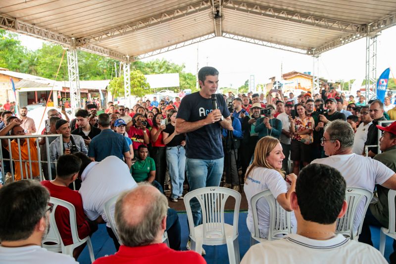 Governador Helder Barbalho Inauguração da Perna Leste

 Fotos Marco Santos/ Ag Pará <div class='credito_fotos'>Foto: Marco Santos / Ag. Pará &nbsp;&nbsp;|&nbsp;&nbsp; <a href='/midias/2024/originais/20297_bbe68656-8074-3678-ab59-082c9964180d.jpg' download><i class='fa-solid fa-download'></i> Download</a></div>