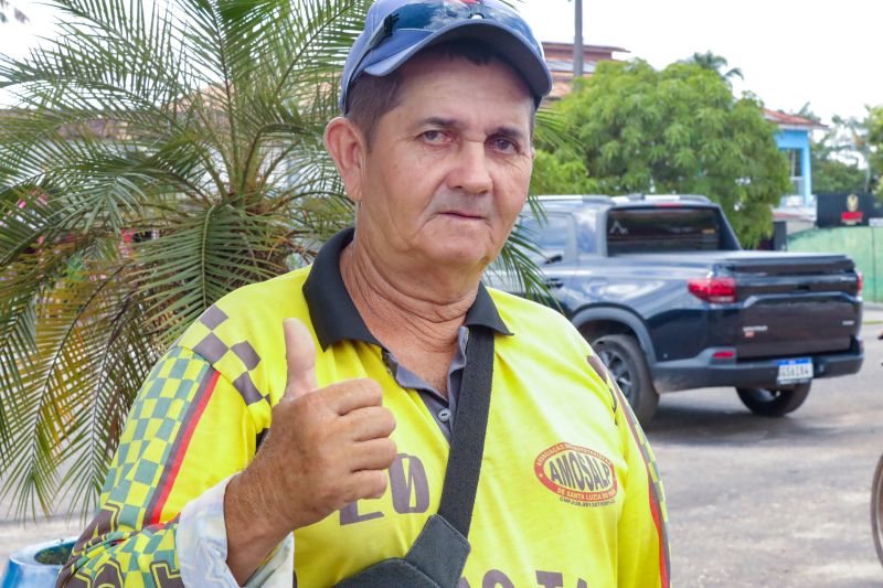 Benedito Narciso 
Moto taxista <div class='credito_fotos'>Foto: Bruno Cruz / Ag. Pará &nbsp;&nbsp;|&nbsp;&nbsp; <a href='/midias/2024/originais/20329_bd95b57c-61ba-e5bc-734a-a9535869ec3f.jpg' download><i class='fa-solid fa-download'></i> Download</a></div>