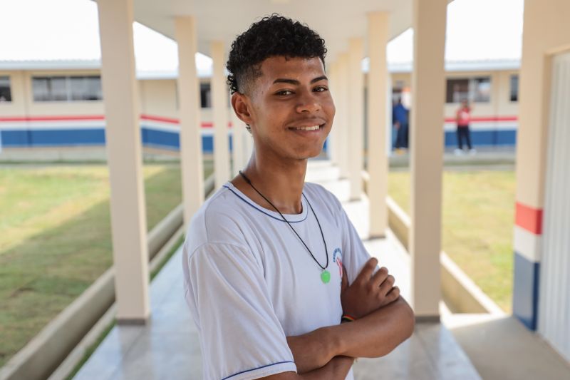 Deusivan Duarte, aluno <div class='credito_fotos'>Foto: Pedro Guerreiro / Ag. Pará &nbsp;&nbsp;|&nbsp;&nbsp; <a href='/midias/2024/originais/20338_6bd02867-3a7c-b5b0-d2a8-0646be0e968a.jpg' download><i class='fa-solid fa-download'></i> Download</a></div>