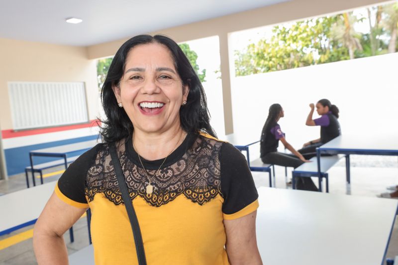 Maria de Lourdes, prof Língua portuguesa