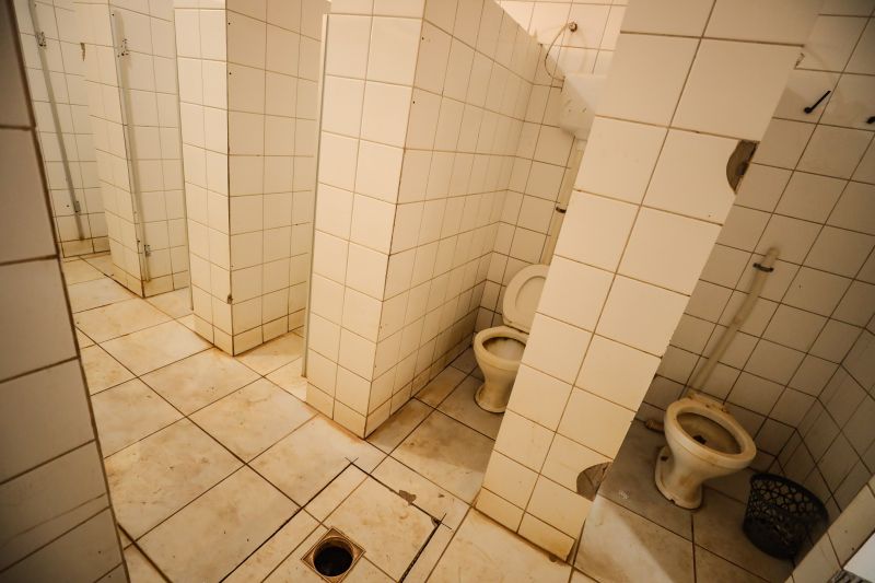 Inauguração do Hospital Municipal •  Reforma e Ampliação da EEEMF Francilândia • Reforma e Ampliação da EEEMF Eldorado 

Fotos: Marcelo Lelis/Ag Pará <div class='credito_fotos'>Foto: Marcelo Lelis / Ag. Pará &nbsp;&nbsp;|&nbsp;&nbsp; <a href='/midias/2024/originais/20340_0cddd44d-0289-a184-54b9-6726b1db394d.jpg' download><i class='fa-solid fa-download'></i> Download</a></div>