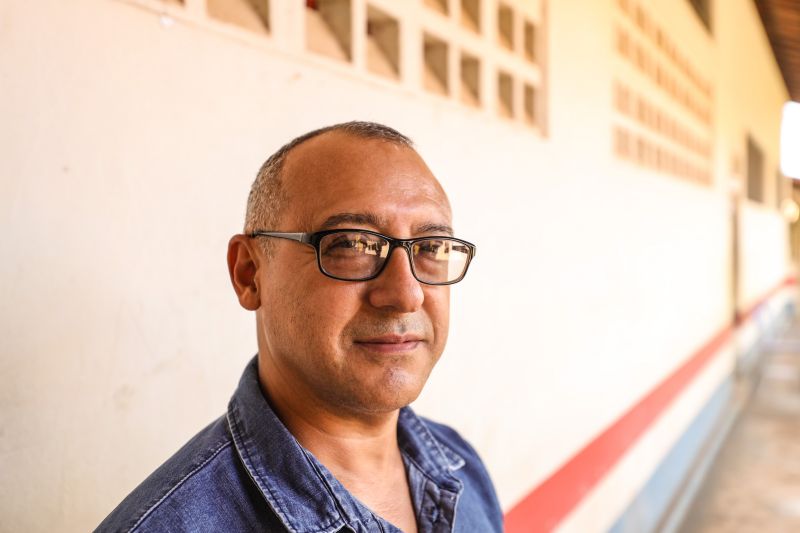 Jocélio Vieira - Gestor Escolar da EEEFM Eldorado

Fotos: Marcelo Lelis/Ag Pará <div class='credito_fotos'>Foto: Marcelo Lelis / Ag. Pará &nbsp;&nbsp;|&nbsp;&nbsp; <a href='/midias/2024/originais/20340_281d73b8-e062-2998-ae33-78aff09497af.jpg' download><i class='fa-solid fa-download'></i> Download</a></div>