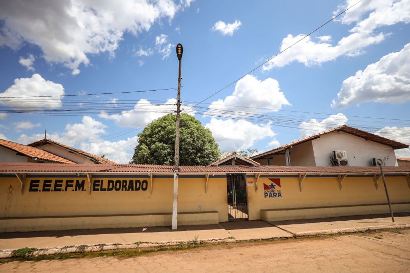 Inauguração do Hospital Municipal •  Reforma e Ampliação da EEEMF Francilândia • Reforma e Ampliação da EEEMF Eldorado 

Fotos: Marcelo Lelis/Ag Pará <div class='credito_fotos'>Foto: Marcelo Lelis / Ag. Pará &nbsp;&nbsp;|&nbsp;&nbsp; <a href='/midias/2024/originais/20340_287ca59f-19f5-b383-8d31-3465e64e7c66.jpg' download><i class='fa-solid fa-download'></i> Download</a></div>