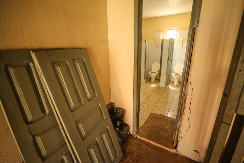 Inauguração do Hospital Municipal •  Reforma e Ampliação da EEEMF Francilândia • Reforma e Ampliação da EEEMF Eldorado 

Fotos: Marcelo Lelis/Ag Pará <div class='credito_fotos'>Foto: Marcelo Lelis / Ag. Pará &nbsp;&nbsp;|&nbsp;&nbsp; <a href='/midias/2024/originais/20340_36a1baf1-1b7d-4f7f-f923-e881cd02806f.jpg' download><i class='fa-solid fa-download'></i> Download</a></div>