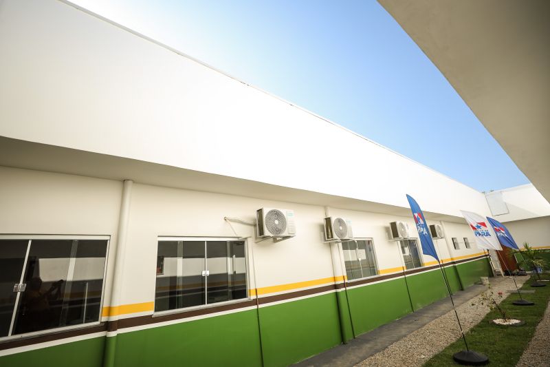 Inauguração do Hospital Municipal •  Reforma e Ampliação da EEEMF Francilândia • Reforma e Ampliação da EEEMF Eldorado 

Fotos: Marcelo Lelis/Ag Pará <div class='credito_fotos'>Foto: Marcelo Lelis / Ag. Pará &nbsp;&nbsp;|&nbsp;&nbsp; <a href='/midias/2024/originais/20340_49b1e2c5-fec7-252e-333a-9e6471e9fa80.jpg' download><i class='fa-solid fa-download'></i> Download</a></div>