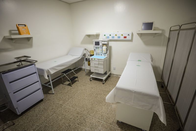 Inauguração do Hospital Municipal •  Reforma e Ampliação da EEEMF Francilândia • Reforma e Ampliação da EEEMF Eldorado 

Fotos: Marcelo Lelis/Ag Pará <div class='credito_fotos'>Foto: Marcelo Lelis / Ag. Pará &nbsp;&nbsp;|&nbsp;&nbsp; <a href='/midias/2024/originais/20340_63326fd6-1bbd-74df-d2bb-c075922bdf8f.jpg' download><i class='fa-solid fa-download'></i> Download</a></div>