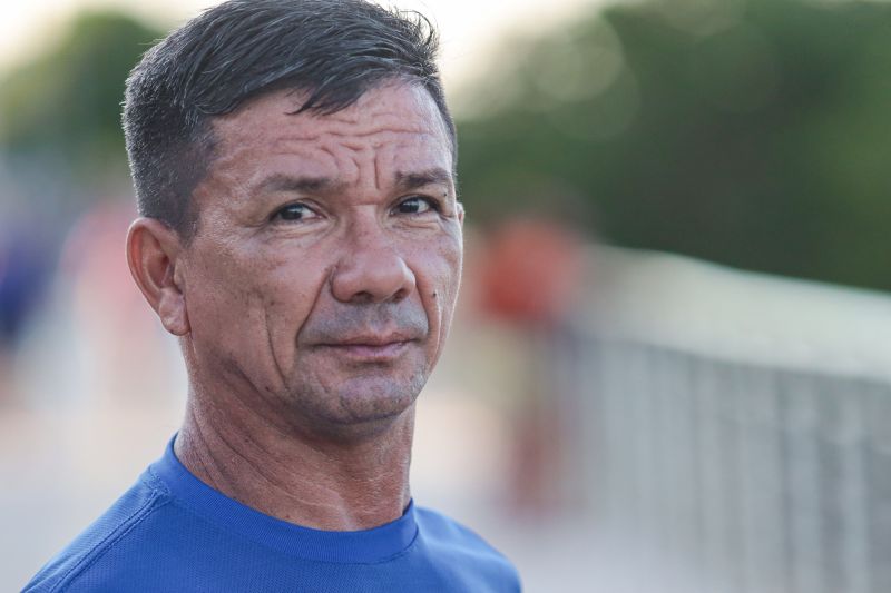 Jesus Santos, agente de Saúde <div class='credito_fotos'>Foto: Pedro Guerreiro / Ag. Pará &nbsp;&nbsp;|&nbsp;&nbsp; <a href='/midias/2024/originais/20363_8534be3f-0a52-1227-36af-347f6e89428a.jpg' download><i class='fa-solid fa-download'></i> Download</a></div>