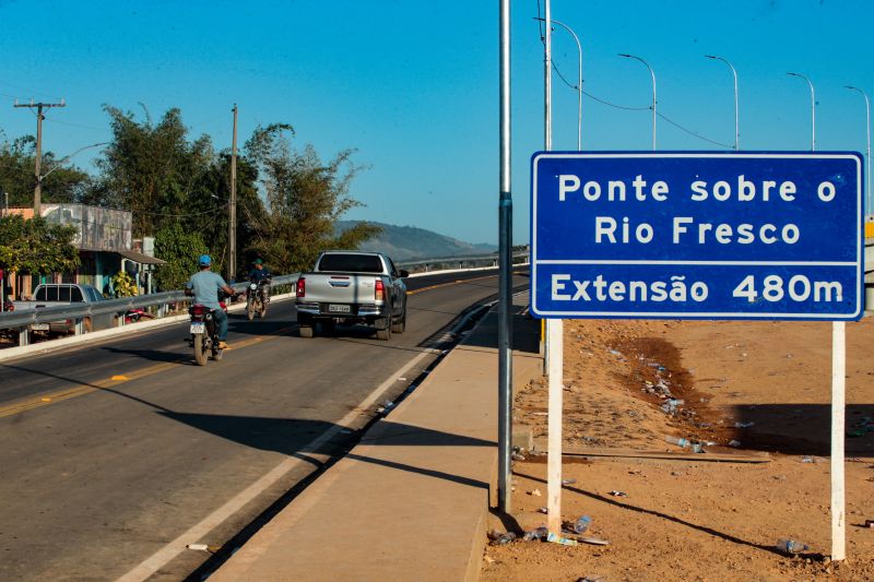 Movimentação primeiro dia usuários passando sobre a ponte do rio fresco em São Félix do Xingú

FOTOS: Marco Santos / AGPARÁ <div class='credito_fotos'>Foto: Marco Santos / Ag. Pará &nbsp;&nbsp;|&nbsp;&nbsp; <a href='/midias/2024/originais/20392_877245b6-6454-11dd-0d04-fa03e245a25a.jpg' download><i class='fa-solid fa-download'></i> Download</a></div>
