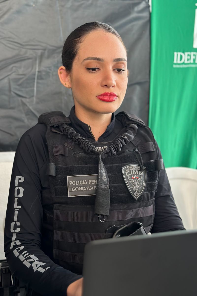 ‘Operação Verão 2024' é lançada em mais de 90 localidades com mais de 5 mil agentes reforçando a segurança
São realizadas diversas ações ostensivas e preventivas, com reforço no policiamento local, monitoramento e diversas atividades integradas entre as forças, para coibir e inibir a criminalidade durante todo o mês de julho

André Macedo / Ascom Segup <div class='credito_fotos'>Foto: André Macedo / Ascom Segup &nbsp;&nbsp;|&nbsp;&nbsp; <a href='/midias/2024/originais/20393_9386c1a0-e1f7-a848-52ab-9a1bb6f175f6.jpg' download><i class='fa-solid fa-download'></i> Download</a></div>