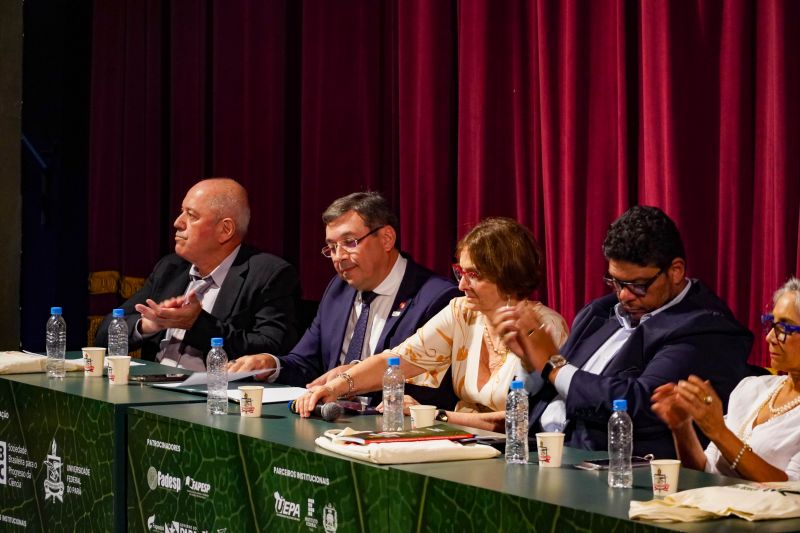  <div class='credito_fotos'>Foto: Raoni Figueiredo / Ag Pará &nbsp;&nbsp;|&nbsp;&nbsp; <a href='/midias/2024/originais/20394_809f77fd-2f5a-f30a-3fac-fc7d9e4bedc4.jpg' download><i class='fa-solid fa-download'></i> Download</a></div>