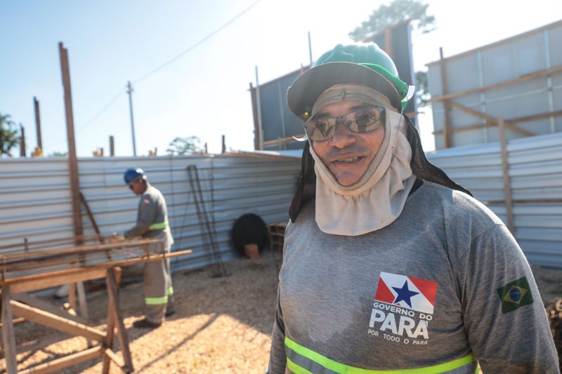 Enoc Oliveira, operário e morador local <div class='credito_fotos'>Foto: Pedro Guerreiro / Ag. Pará &nbsp;&nbsp;|&nbsp;&nbsp; <a href='/midias/2024/originais/20399_14297d52-b37f-6b6f-17b4-68ae5d99ce75.jpg' download><i class='fa-solid fa-download'></i> Download</a></div>