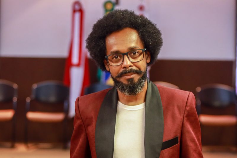 Mário Almeida (mediador) SEDUC <div class='credito_fotos'>Foto: Bruno Cruz / Ag. Pará &nbsp;&nbsp;|&nbsp;&nbsp; <a href='/midias/2024/originais/20589_01de38f4-44d7-0375-d05c-f56e397adaea.jpg' download><i class='fa-solid fa-download'></i> Download</a></div>