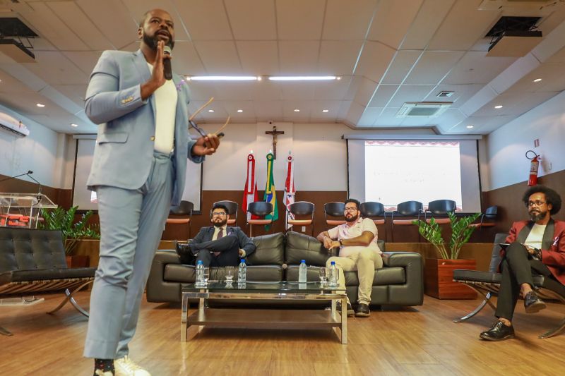 Luciano Ramos 
Diretor adjunto do instituto promundo e diretor executivo da Ramos Associados especialista em masculinidade,saúde do homem paternidade e equidade de gênero.
Embaixador da campanha homens positivamente da UNESCO <div class='credito_fotos'>Foto: Bruno Cruz / Ag. Pará &nbsp;&nbsp;|&nbsp;&nbsp; <a href='/midias/2024/originais/20589_0f8da86c-4920-ff47-e951-14db12c933bb.jpg' download><i class='fa-solid fa-download'></i> Download</a></div>