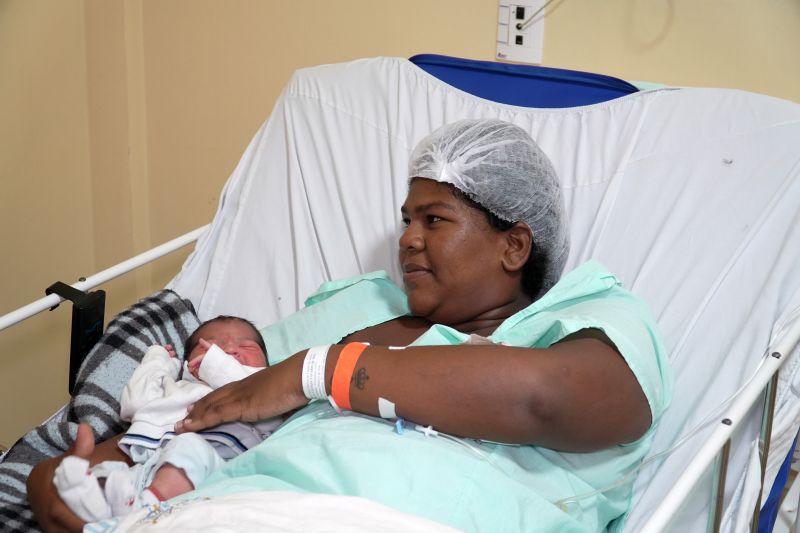 Emili Luciane Tavares de Jesus 
Doméstica <div class='credito_fotos'>Foto: Roni Moreira / Ag.Pará &nbsp;&nbsp;|&nbsp;&nbsp; <a href='/midias/2024/originais/20604_61406924-0cba-72ff-4f04-b8db8c07f89a.jpg' download><i class='fa-solid fa-download'></i> Download</a></div>