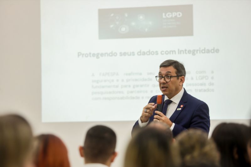 Marcelo Botelho, Presidente da FAPESPA <div class='credito_fotos'>Foto: Pedro Guerreiro / Ag. Pará &nbsp;&nbsp;|&nbsp;&nbsp; <a href='/midias/2024/originais/20639_49c01a23-975f-189e-780e-3ddd23c9a7a1.jpg' download><i class='fa-solid fa-download'></i> Download</a></div>