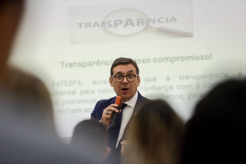 Marcelo Botelho, Presidente da FAPESPA <div class='credito_fotos'>Foto: Pedro Guerreiro / Ag. Pará &nbsp;&nbsp;|&nbsp;&nbsp; <a href='/midias/2024/originais/20639_afd1af25-f0ea-b65f-9dfd-c3aed7c65fc2.jpg' download><i class='fa-solid fa-download'></i> Download</a></div>