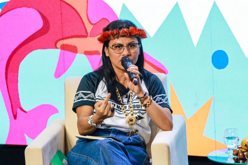 Márcia kambeba <div class='credito_fotos'>Foto: Bruno Cruz / Ag. Pará &nbsp;&nbsp;|&nbsp;&nbsp; <a href='/midias/2024/originais/20665_9f2231f9-672e-30d8-e79e-63b84ff9b4e9.jpg' download><i class='fa-solid fa-download'></i> Download</a></div>