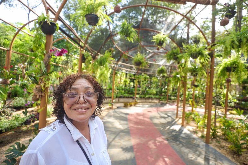 Maria do socorro Sousa Sandoval, cozinheira <div class='credito_fotos'>Foto: Marcelo Lelis / Ag. Pará &nbsp;&nbsp;|&nbsp;&nbsp; <a href='/midias/2024/originais/20777_e3074f03-9f33-4439-1512-88d1c41b9c8c.jpg' download><i class='fa-solid fa-download'></i> Download</a></div>
