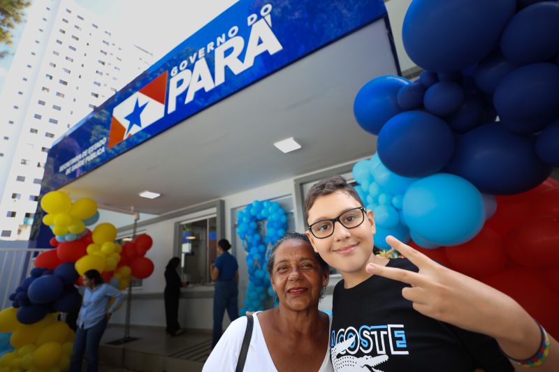 Nilza Lima e o neto Fernando Reneé <div class='credito_fotos'>Foto: Marcelo Lelis / Ag. Pará &nbsp;&nbsp;|&nbsp;&nbsp; <a href='/midias/2024/originais/20884_5fe69bad-4013-225d-fee7-9c21eaf278bd.jpg' download><i class='fa-solid fa-download'></i> Download</a></div>