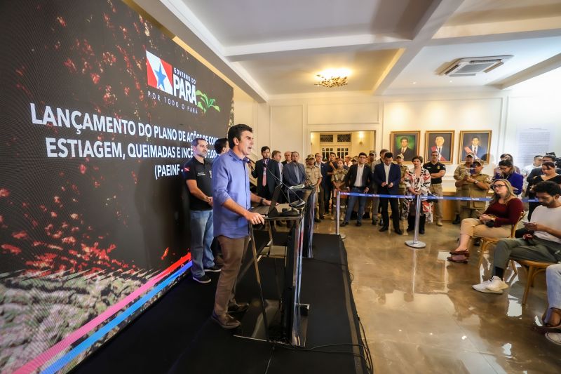 Coletiva de imprensa plano de ações contra estiagem e queimadas

fotos Marco Santos Ag Pará <div class='credito_fotos'>Foto: Marco Santos / Ag. Pará &nbsp;&nbsp;|&nbsp;&nbsp; <a href='/midias/2024/originais/20899_20fe5214-577d-8a2a-af29-e9e2d2ff89f6.jpg' download><i class='fa-solid fa-download'></i> Download</a></div>