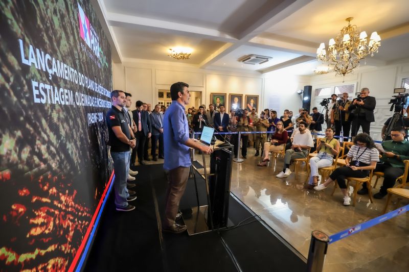 Coletiva de imprensa plano de ações contra estiagem e queimadas

fotos Marco Santos Ag Pará <div class='credito_fotos'>Foto: Marco Santos / Ag. Pará &nbsp;&nbsp;|&nbsp;&nbsp; <a href='/midias/2024/originais/20899_88822bbb-07c4-aa0e-e6ff-5bedd529305b.jpg' download><i class='fa-solid fa-download'></i> Download</a></div>