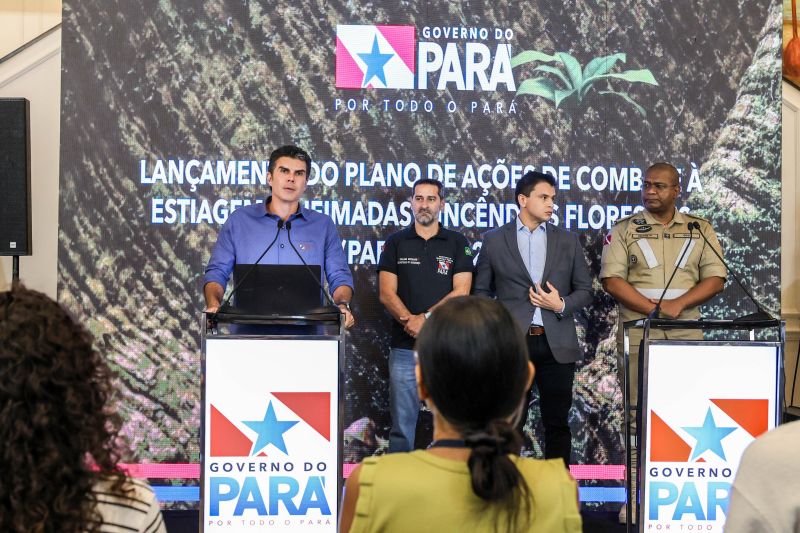 Coletiva de imprensa plano de ações contra estiagem e queimadas

fotos Marco Santos Ag Pará <div class='credito_fotos'>Foto: Marco Santos / Ag. Pará &nbsp;&nbsp;|&nbsp;&nbsp; <a href='/midias/2024/originais/20899_c92f9874-9060-4fab-3933-9006dd684488.jpg' download><i class='fa-solid fa-download'></i> Download</a></div>