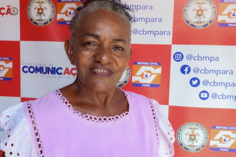 Ana Cleide da Cruz Vasconcelos
Moradora da comunidade <div class='credito_fotos'>Foto: Bruno Cruz / Ag. Pará &nbsp;&nbsp;|&nbsp;&nbsp; <a href='/midias/2024/originais/21099_3e7b0bd2-f913-64e1-0af8-16d44bcc086b.jpg' download><i class='fa-solid fa-download'></i> Download</a></div>