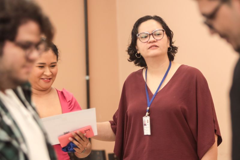 Entrega de Certificados UEPA - USIPAZ Jurunas <div class='credito_fotos'>Foto: Pedro Guerreiro / Ag. Pará &nbsp;&nbsp;|&nbsp;&nbsp; <a href='/midias/2024/originais/21233_c7a612ef-0437-dcfe-26f0-1b8abc9926b6.jpg' download><i class='fa-solid fa-download'></i> Download</a></div>