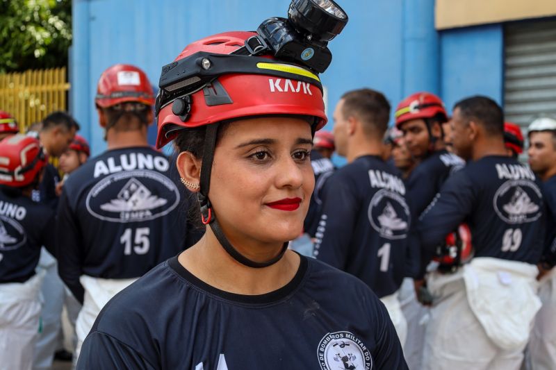 Cabo Edilena risuenho - Quartel Comando Geral <div class='credito_fotos'>Foto: Bruno Cecim / Ag.Pará &nbsp;&nbsp;|&nbsp;&nbsp; <a href='/midias/2024/originais/21285_2df66d3b-30e6-4982-ea8d-1e619e3273a0.jpg' download><i class='fa-solid fa-download'></i> Download</a></div>