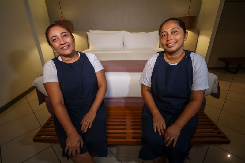 Na foto; (da esq. para dir.) Liliane Rodrigues 
Tatiane Castro <div class='credito_fotos'>Foto: Bruno Cecim / Ag.Pará &nbsp;&nbsp;|&nbsp;&nbsp; <a href='/midias/2024/originais/21382_b0b61316-0d17-02cd-5004-38fc3ed6c2c6.jpg' download><i class='fa-solid fa-download'></i> Download</a></div>