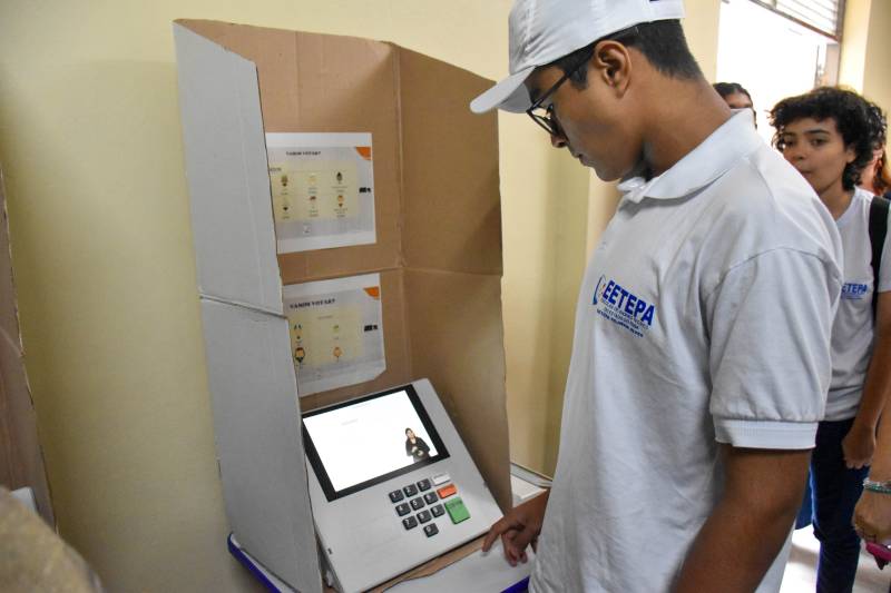 Claudi Neto - aluno EETEPA