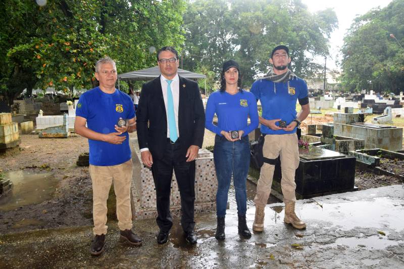 Servidores da PCEPA condecorados com a Medalha da Perícia Criminal Federal
