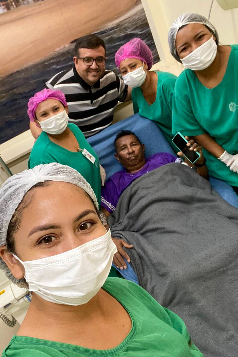 Antônio dos Santos e equipe do Centro de Hemodiálise.