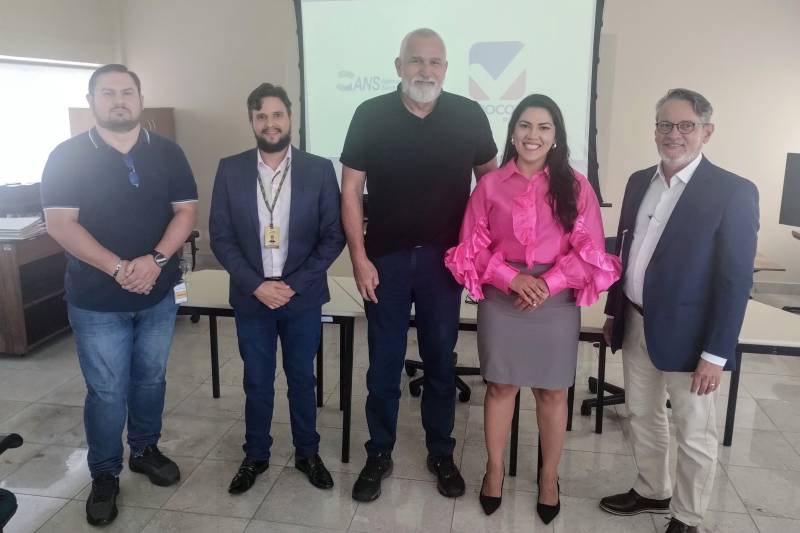 Servidores do Procon Pará e da ANS durante capacitação