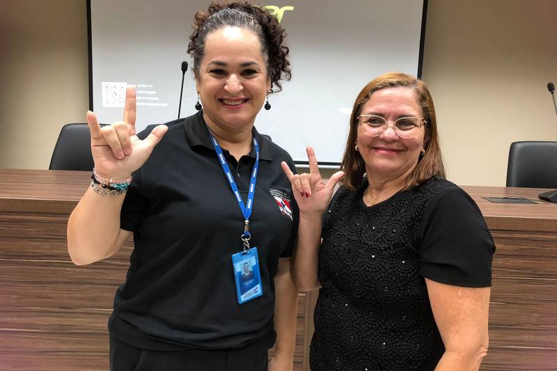 Roberta Ikeda e instrutora