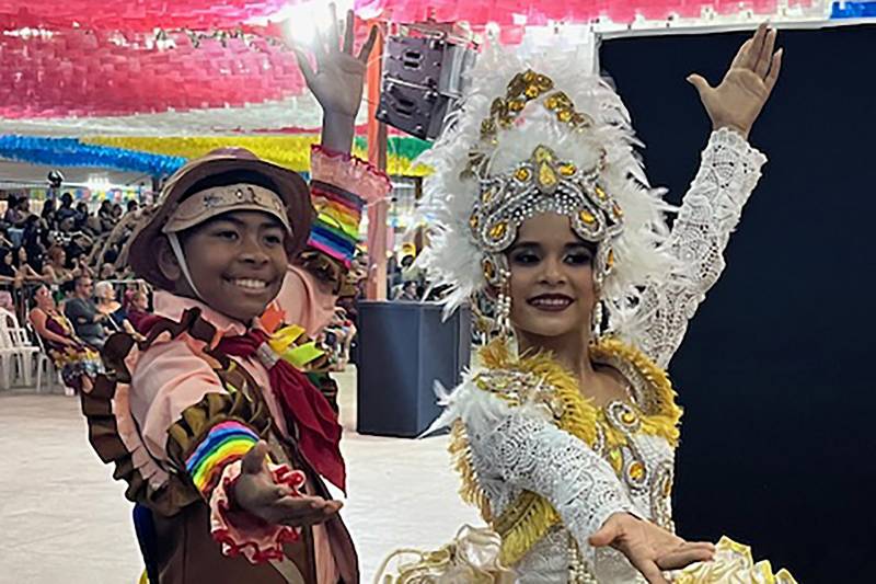 Heloá Gabriely Ferreira, miss simpatia de 10 anos,