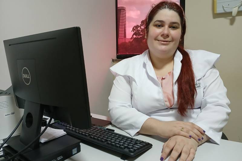 Endocrinologista do HJB, Emanuelle Costa Pantoja