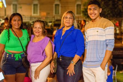 galeria: Na Estação das Docas, 2024 é recebido por milhares de pessoas à margem da Baía do Guajará