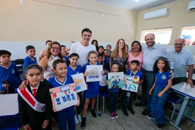 notícia: Escola Stélio Maroja inicia ano letivo totalmente reconstruída pelo governo do Estado