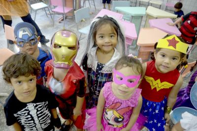 notícia: Creche Orlando Bitar tem desfile de fantasias e brincadeiras em Bailinho