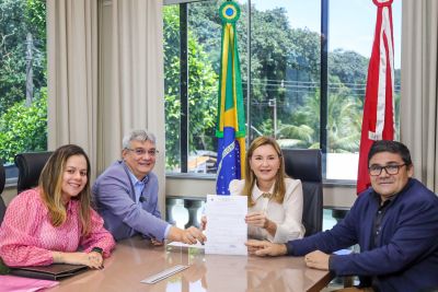 notícia: Estado garante a construção de uma unidade do 'Creches Por Todo o Pará' em Inhangapi