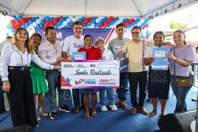 notícia: Famílias de Portel recebem do Governo do Estado cheques do Sua Casa e CredCidadão