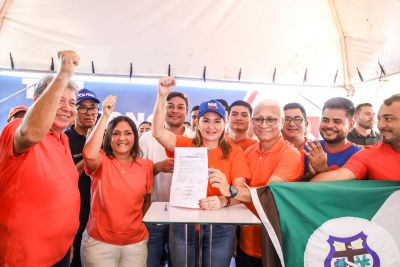 notícia: Vice-governadora assina ordem de serviço para mais 7 km de asfalto em Moju