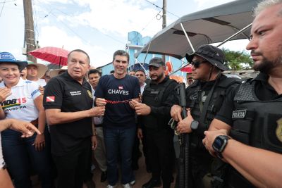 notícia: Governo entrega lancha para reforçar segurança nos rios de Chaves, no Marajó