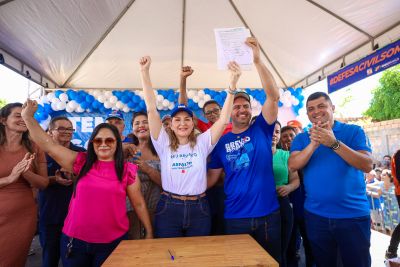 notícia: Vice-governadora garante mais asfalto para os municípios de Breu Branco e Jacundá