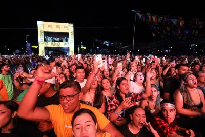 galeria: Multidão lota o 2ª dia do Parárraiá, em Belém.