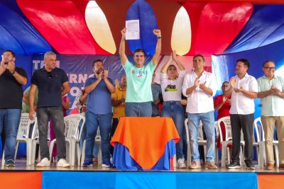 notícia: Governo do Pará reforça compromisso com a educação e garante reconstrução de escolas em Almeirim