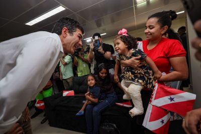 notícia: Governo entrega novo 'Espaço Acolher' e efetiva 323 servidores na Santa Casa