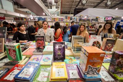 notícia: Servidores efetivos já podem consultar CredLivro para Feira Pan-Amazônica do Livro